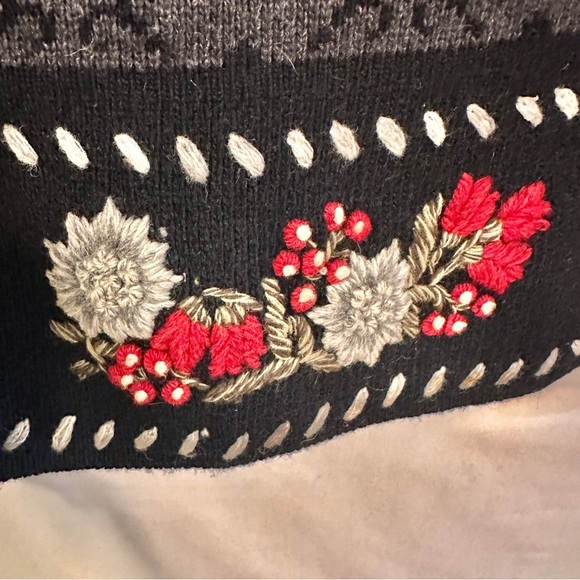August Max Woman Vtg Size 1X Lambs Wool Cardigan Christmas Embroidery Zip Front - Picture 10 of 14